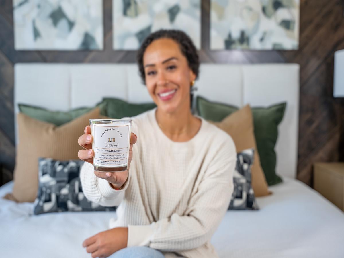 Lili - Lush Gardenia, Tuberose - Soy Wax Scented Candle - JARE CANDLES